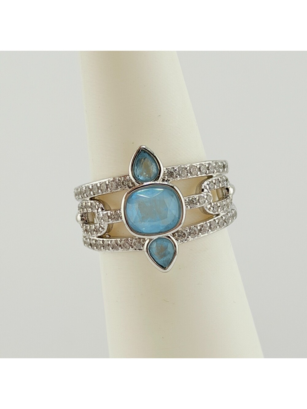Bomb Party Sz 10 "Daylight Dreamscape" Baby Sky Blue Topaz +Quartz on Rhodium